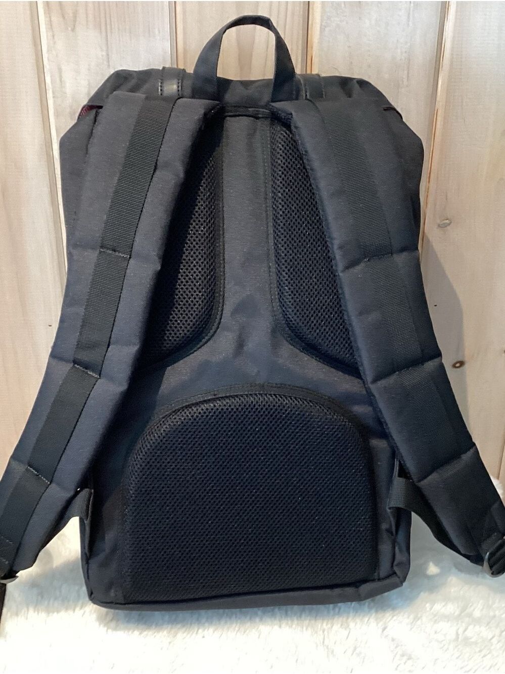Herschel Little America Backpack with laptop sleeve - Picture 6 of 9